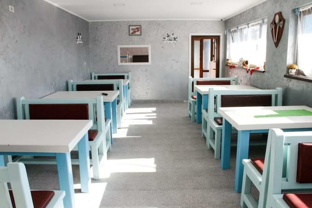 Pensiunea La Marcu Modern Tulcea Exterior foto